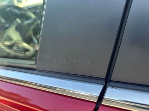 Used 2025 Volkswagen Jetta SE w/ Sunroof Package image 25