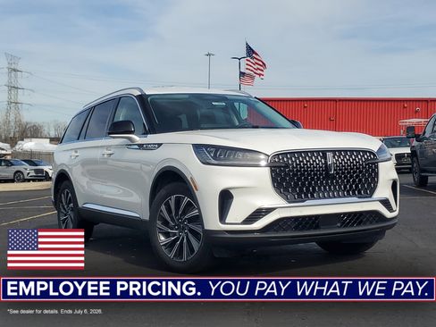 New 2026 Lincoln Aviator AWD image 1