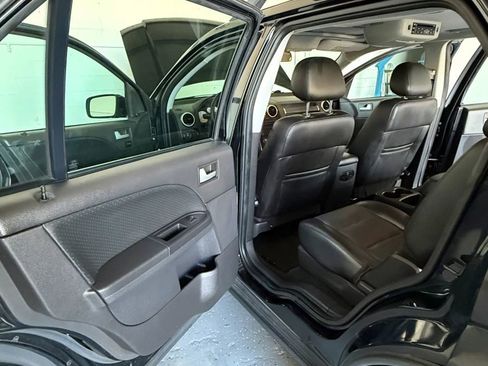 Used 2006 Ford Freestyle Limited image 21