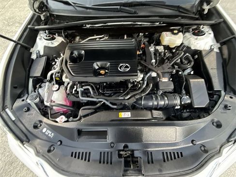 Used 2024 Lexus ES 300h w/ Premium Package image 27