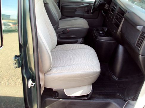 Used 2014 Chevrolet Express 1500 LT w/ LT Preferred Equipment Group image 15