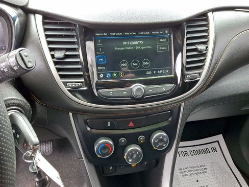 Used 2019 Chevrolet Trax LS FWD image 14