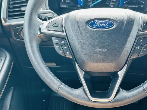 Used 2024 Ford Edge Titanium w/ Titanium Elite Package AWD/4WD image 22