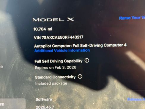 Used 2024 Tesla Model X image 9