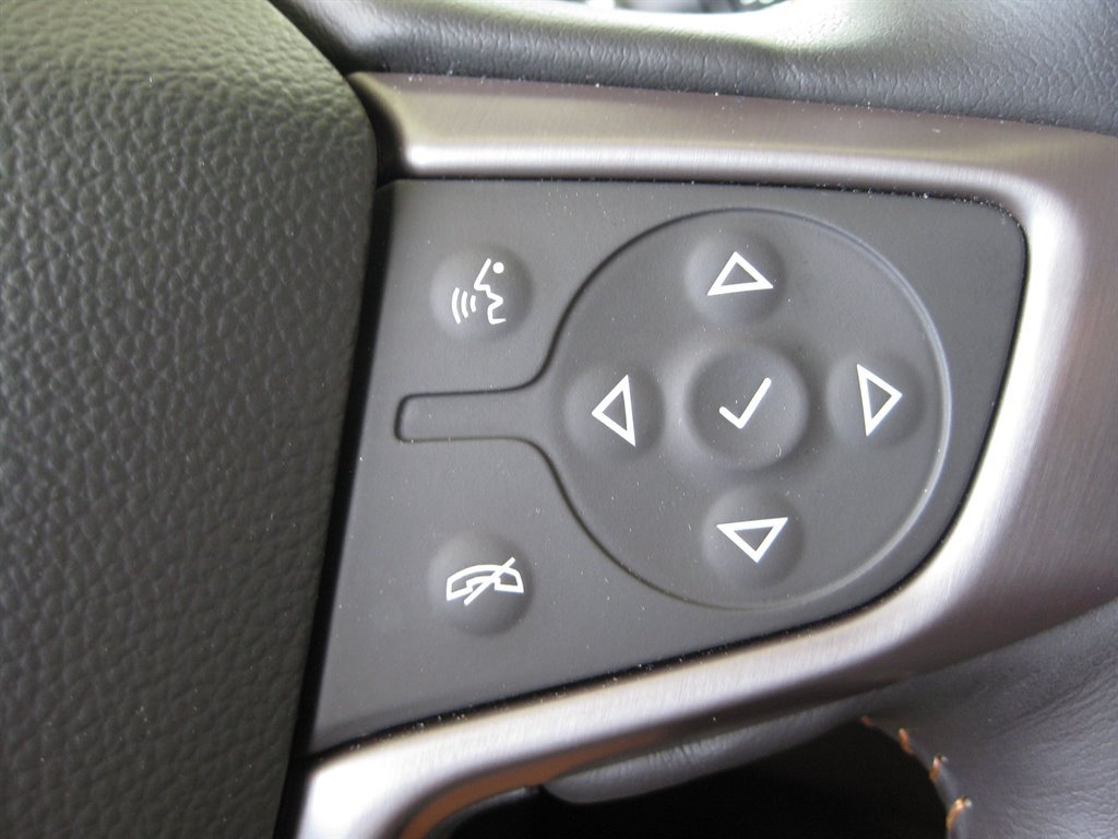 Used 2022 GMC Terrain AT4 AWD/4WD image 16