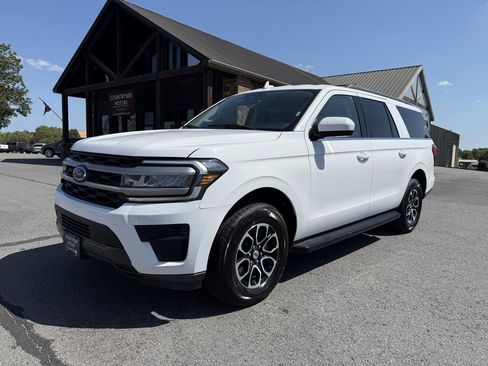 Used 2024 Ford Expedition Max XLT AWD/4WD image 2