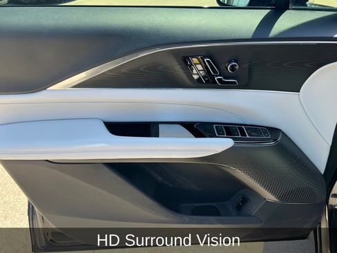 Used 2024 Cadillac Lyriq Luxury AWD/4WD image 11