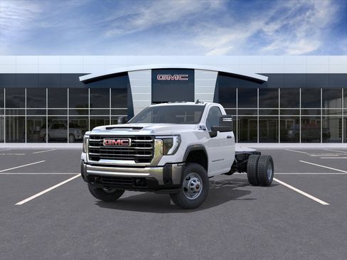 New 2025 GMC Sierra 3500 Pro w/ Convenience Package AWD/4WD image 9