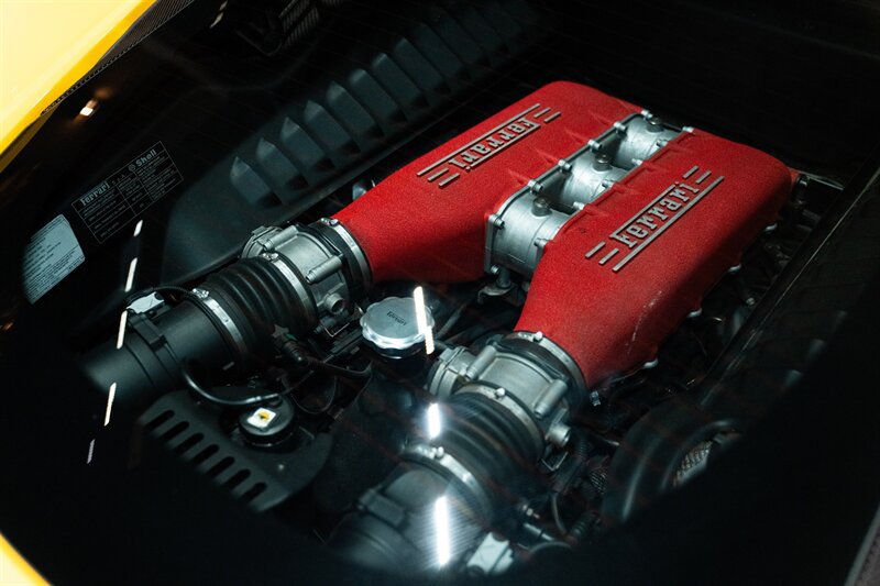 Used 2010 Ferrari 458 Italia Coupe RWD image 24