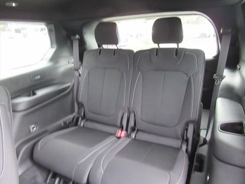 Used 2025 Jeep Grand Cherokee L Laredo w/ Luxury Tech Group I image 31