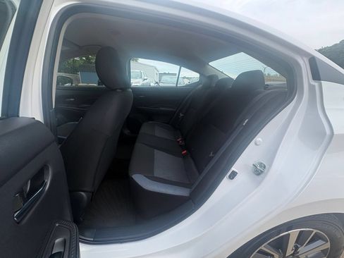 Used 2025 Nissan Versa SV FWD image 22