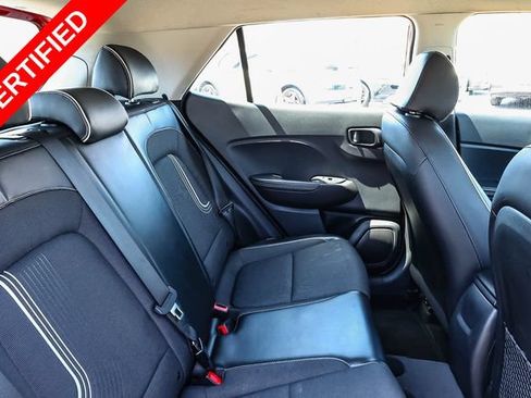 Certified 2023 Hyundai Venue Limited FWD image 19