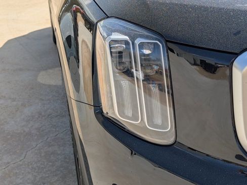 Used 2023 Kia Telluride S w/ S Sunroof Package image 4
