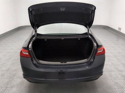 Used 2023 Chevrolet Malibu LT FWD image 29