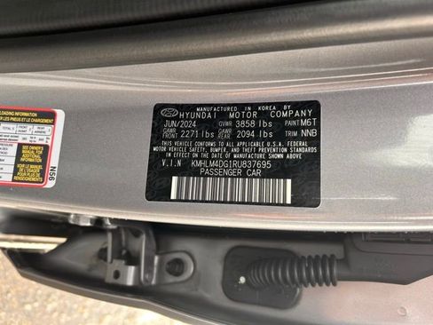 Used 2024 Hyundai Elantra SEL image 28