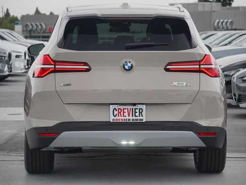 Used 2025 BMW X3 xDrive30i w/ Premium Package image 6