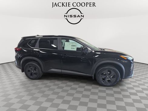 New 2026 Nissan Rogue SV image 4