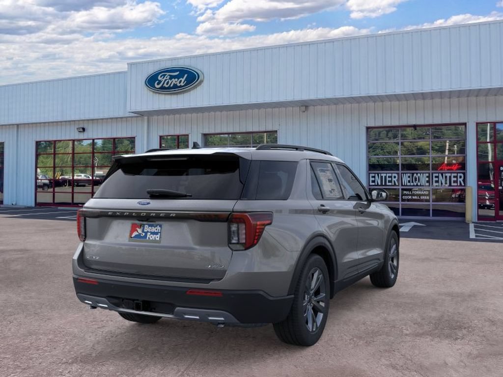 Used 2026 Ford Explorer Active w/ Active Comfort Package AWD/4WD image 8