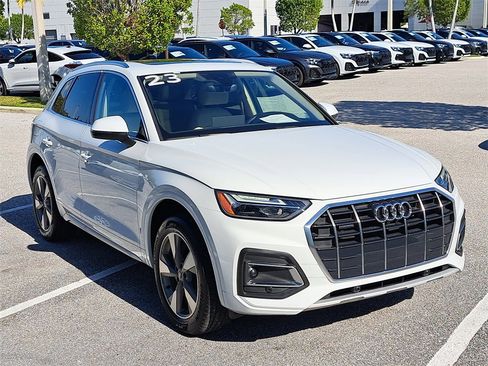 Certified 2023 Audi Q5 2.0T Premium w/ Convenience Package image 1