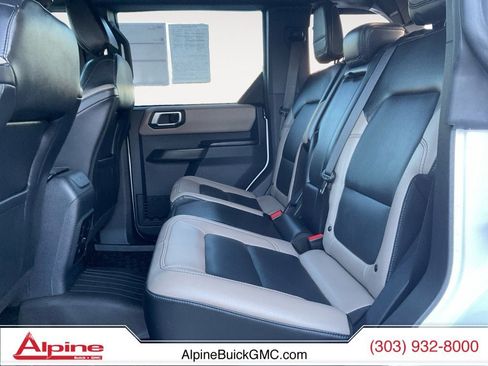 Used 2024 Ford Bronco Wildtrak image 13