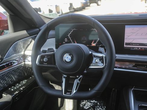 Used 2026 BMW 760i xDrive AWD/4WD image 11