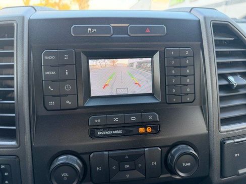 Used 2022 Ford F250 XL w/ Power Equipment Group image 19