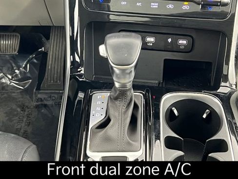 Certified 2024 Kia Carnival SX Prestige image 10