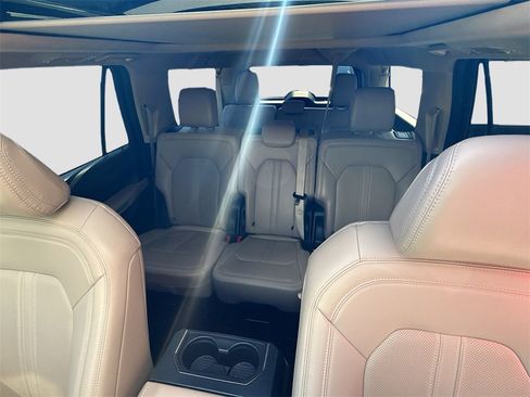 Used 2024 Ford Expedition Max Limited image 24