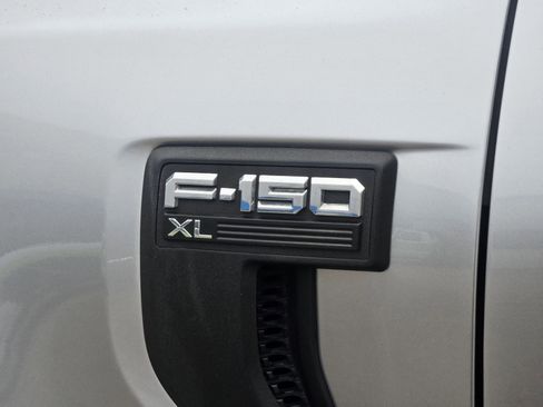 Used 2023 Ford F150 XL w/ Trailer Tow Package image 7