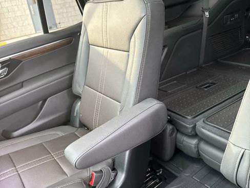 Used 2025 Chevrolet Tahoe High Country image 72