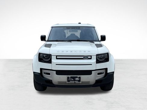 Used 2020 Land Rover Defender 110 SE image 6