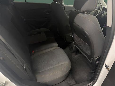 Used 2019 Chevrolet Trax LS w/ Tint and Cruise Package FWD image 13