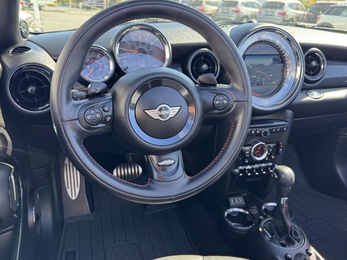 Used 2015 MINI Cooper S image 11