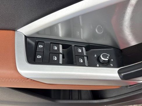 Used 2020 Audi Q3 2.0T Prestige w/ Prestige Package image 18