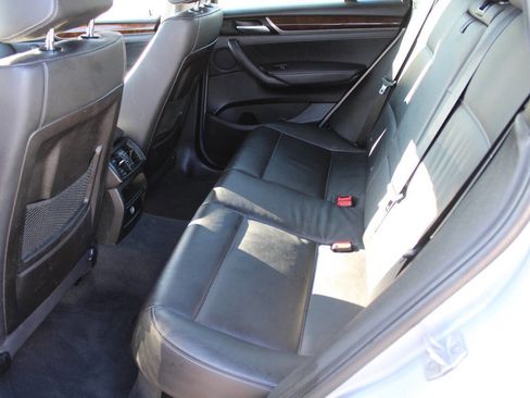 Used 2017 BMW X3 sDrive28i image 9