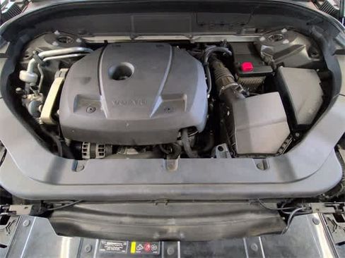 Used 2018 Volvo XC60 T6 Inscription w/ Convenience Package image 15