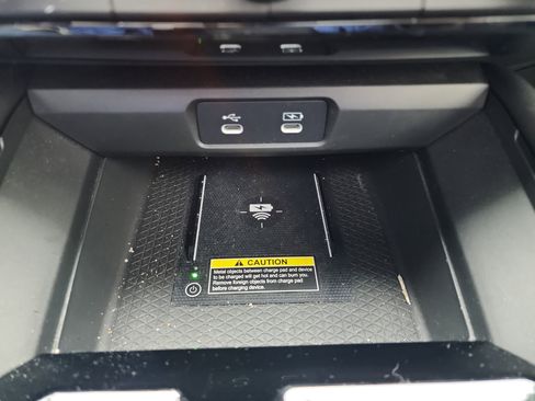 Used 2024 Honda Accord Touring image 9