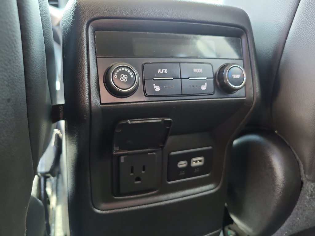 Used 2023 GMC Acadia Denali FWD image 12