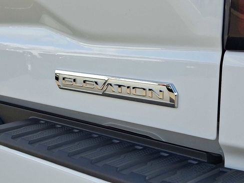 Certified 2024 GMC Sierra 1500 Elevation image 31