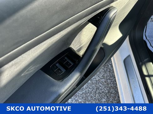 Used 2020 Tesla Model 3 Long Range image 22