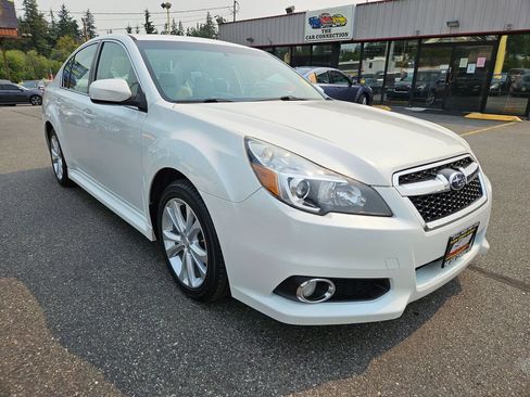 Used 2013 Subaru Legacy 2.5i Limited AWD/4WD image 3