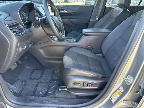 Used 2023 Chevrolet Equinox RS image 18