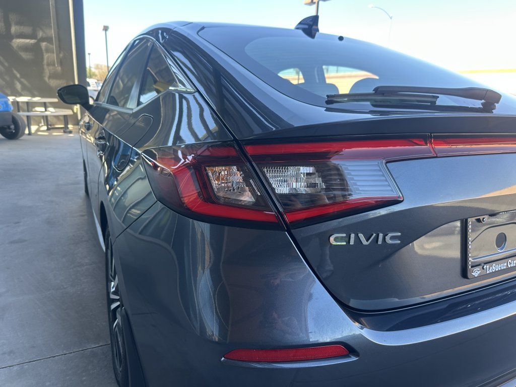 Used 2024 Honda Civic EX-L image 13