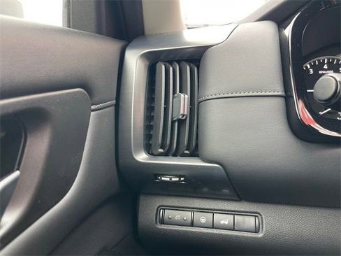 New 2025 Nissan Pathfinder SL image 22