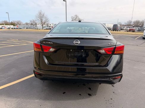 Used 2024 Nissan Altima 2.5 SV image 6