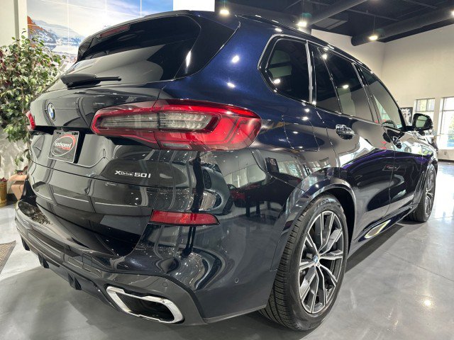 Used 2019 BMW X5 xDrive50i w/ M Sport Package AWD/4WD image 32