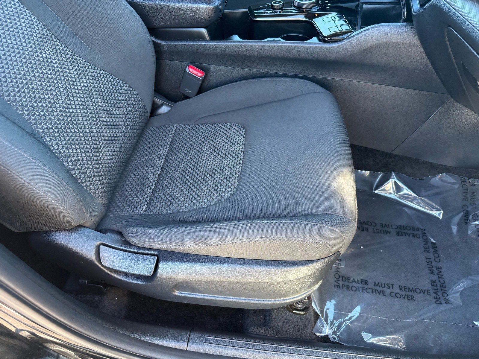 Used 2025 Kia Sportage LX FWD image 31