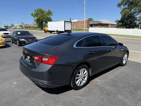 Used 2016 Chevrolet Malibu LT FWD image 7