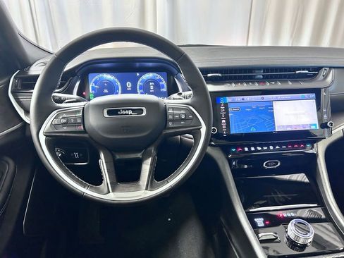 New 2026 Jeep Grand Cherokee L Limited AWD/4WD image 2