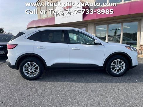Used 2021 Ford Escape SE image 8